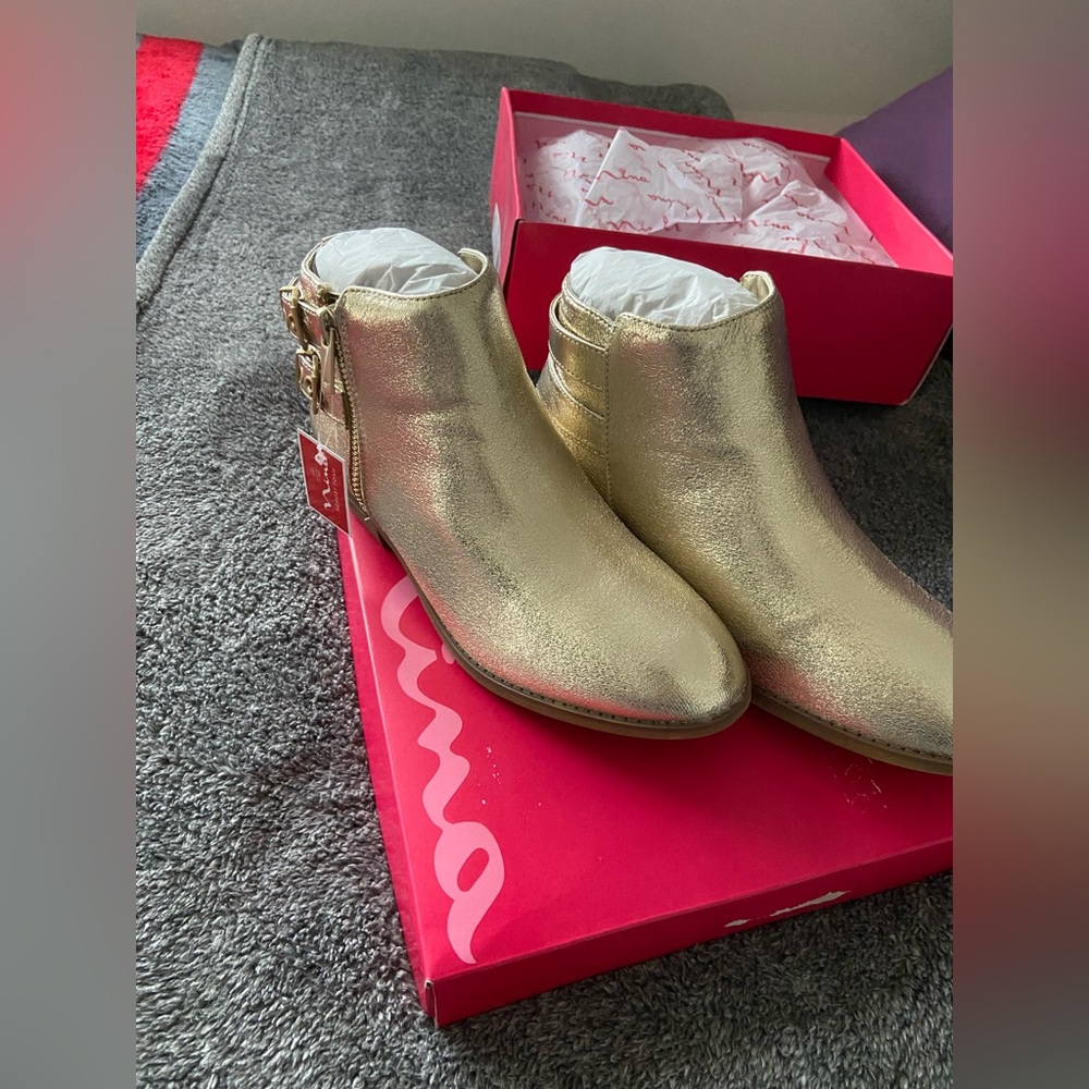 Nina Women shose size 10